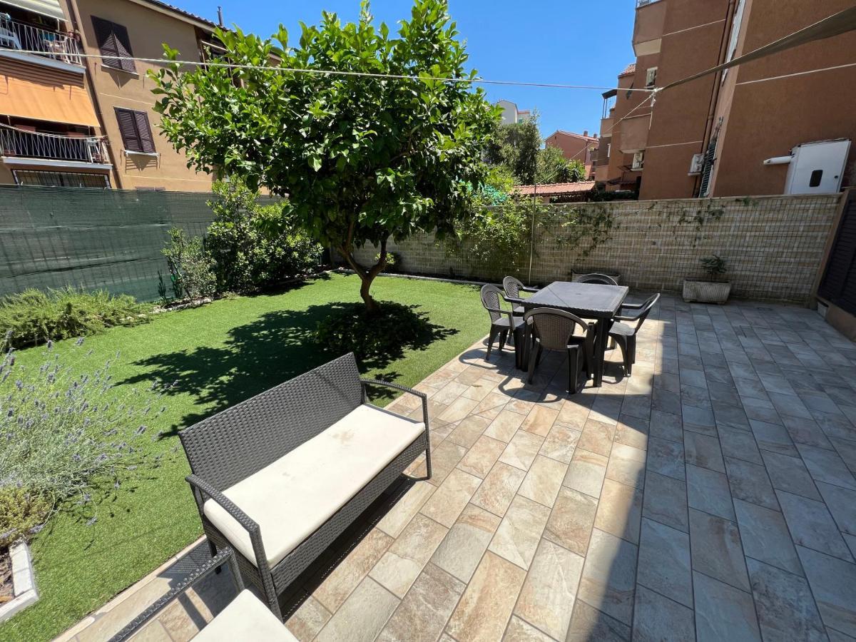 Casa Paestum. Your Wonderful Garden In רומא מראה חיצוני תמונה